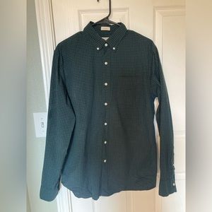 J. Crew men’s classic button down, gingham green and black.